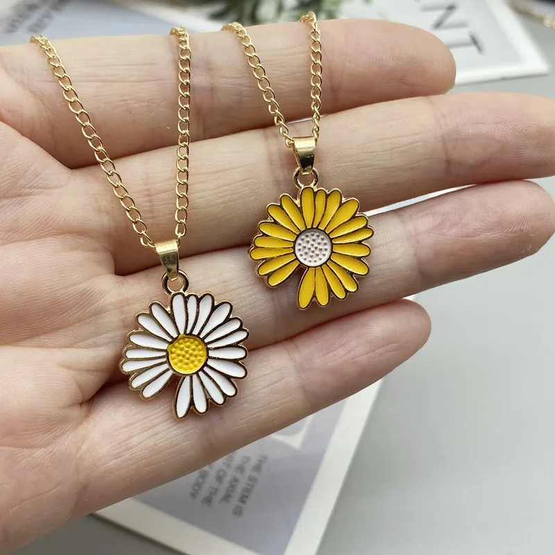 Cute Trendy Daisy Necklace Sun Flower Necklaces for Girls Simple Stylish - Flower Jewelry Dainty Chain Necklace for Women New Collection - Pendant Necklace for Girls Stylish 2