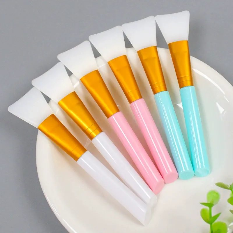 Facial mask applicator makeup brush 4