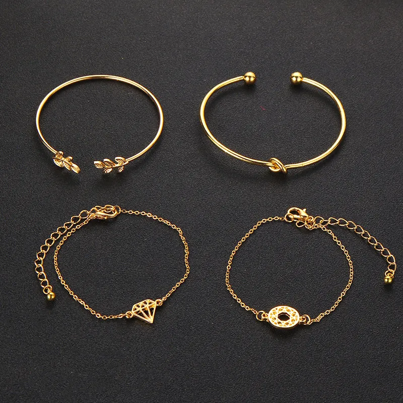 New Trendy Fashionable 4Pcs/ Set Women Simple Design Gold Plated Chain Bracelet for Girls Simple Stylish / Bracelets for Women New Collection 5