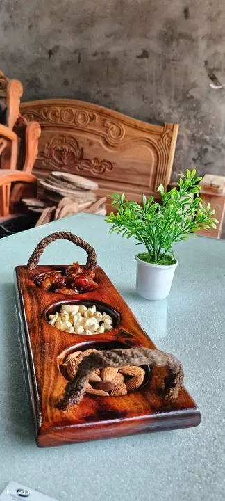 Special on the occasion of the holy month of Ramadan. Dry fruits serving tray 2