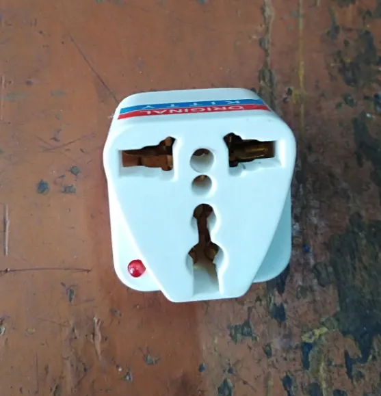 3 Pin Travelars Multi Socket with light 3