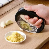 Garlic Press Chopper and Mincer, Stainless Steel Garlic Crusher Ginger Mincer Squeezer Press Chopper with Handle